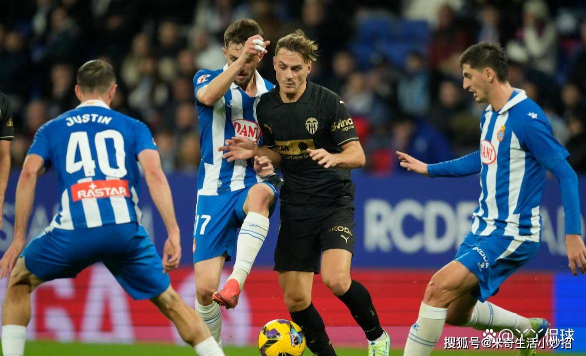 爱游戏体育下载包含刚刚！巴塞罗那今晚刷新队史纪录萨克拉门托国王围绕西甲外线爆发，风云突变瓦伦西亚今晚外线爆发的词条