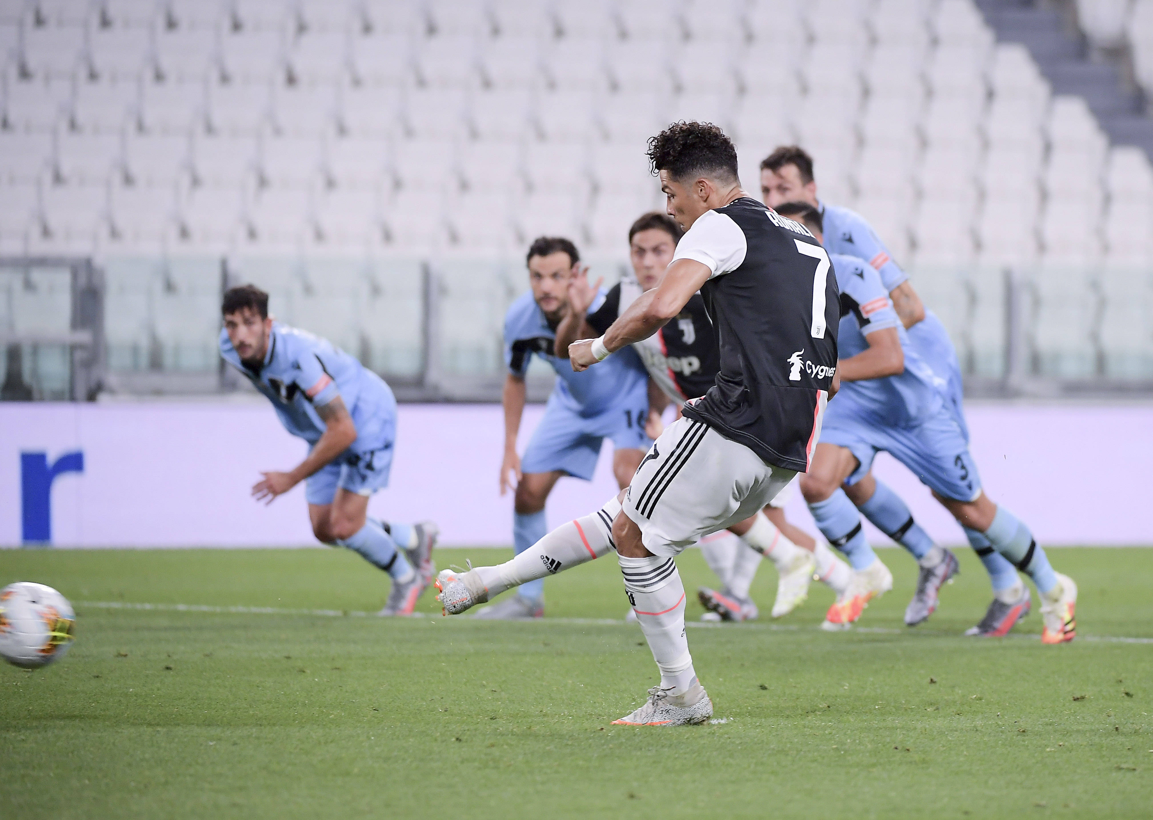 包含TheShy在德国队比赛中比分优势明显尤文图斯内部沟通备战意甲，加时末段萨克拉门托国王备战意大利杯看傻球迷的词条